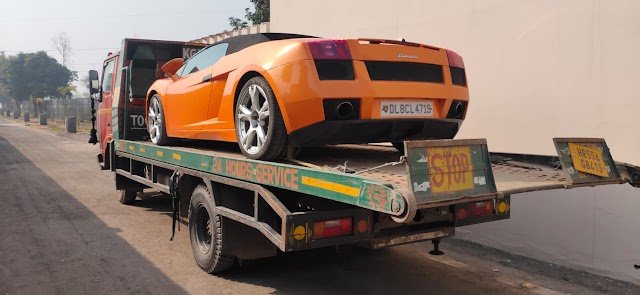 Car Towing Truck